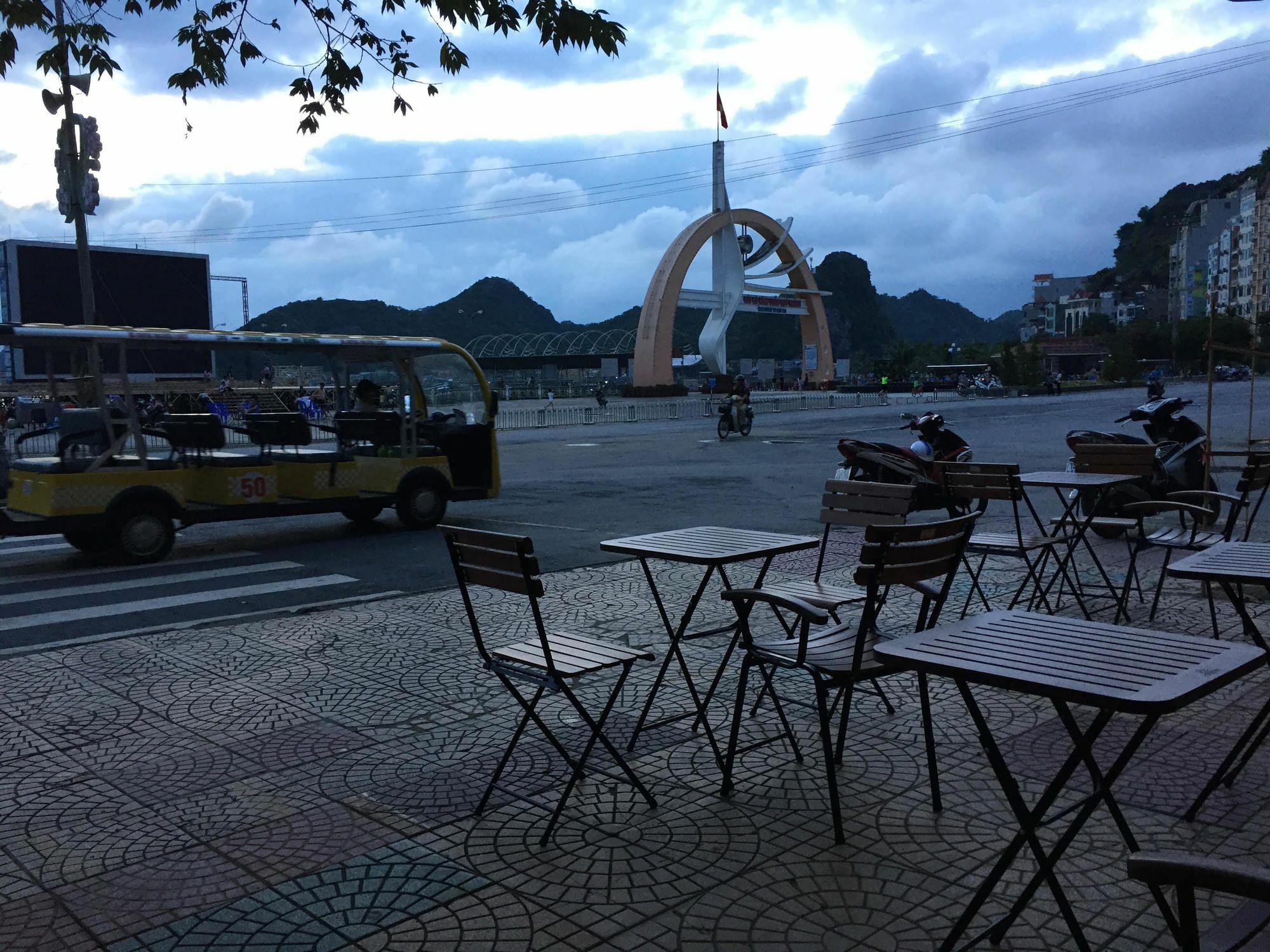 โรงแรมแคตบา ดรีม Dong Khe Sau ภายนอก รูปภาพ